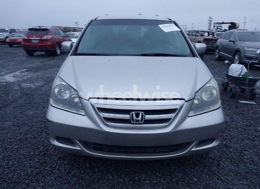 Photo 12 of 2005 Honda Odyssey EX (VIN 5FNRL38435B002373)