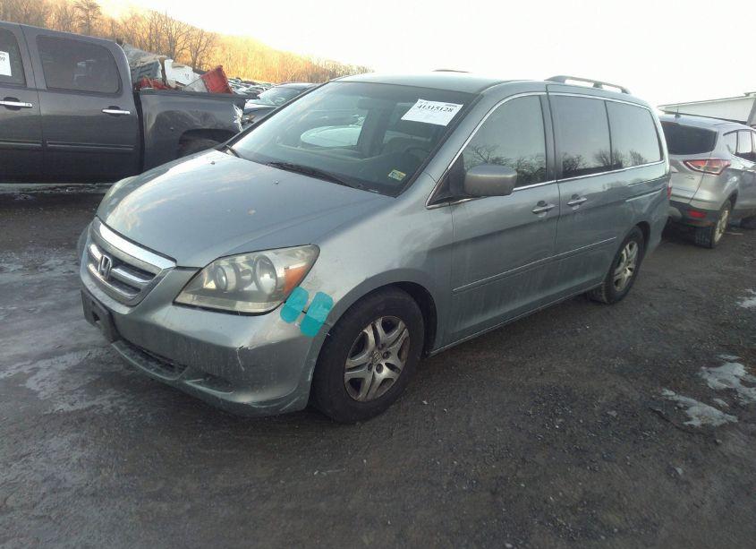 Photo 2 of 2005 Honda Odyssey EX (VIN 5FNRL38435B084816)