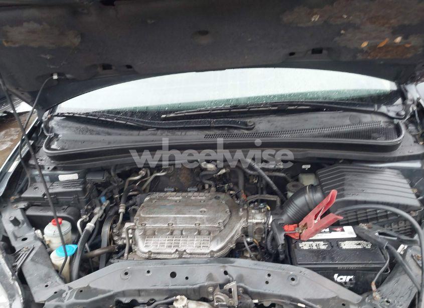 Photo 10 of 2005 Honda Odyssey EX (VIN 5FNRL38435B401347)