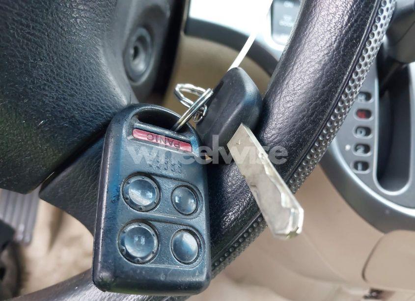 Photo 11 of 2005 Honda Odyssey EX (VIN 5FNRL38435B401347)