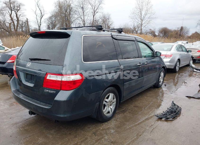 Photo 4 of 2005 Honda Odyssey EX (VIN 5FNRL38435B401347)