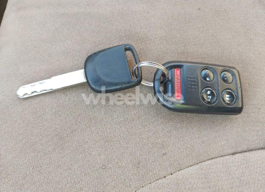 Photo 11 of 2005 Honda Odyssey EX (VIN 5FNRL38435B425227)