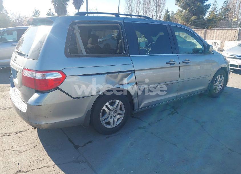 Photo 4 of 2006 Honda Odyssey EX (VIN 5FNRL38436B041546)