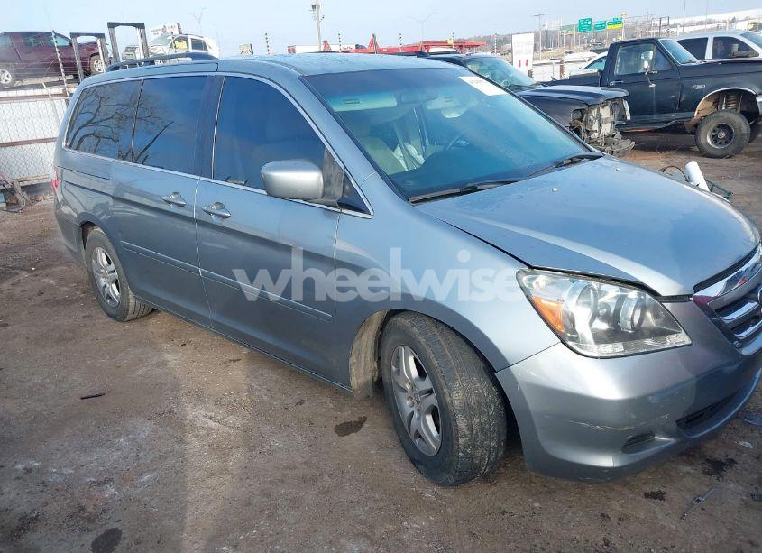 2006 Honda Odyssey EX (VIN 5FNRL38436B102541) main photo