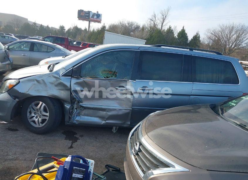 Photo 14 of 2006 Honda Odyssey EX (VIN 5FNRL38436B102541)