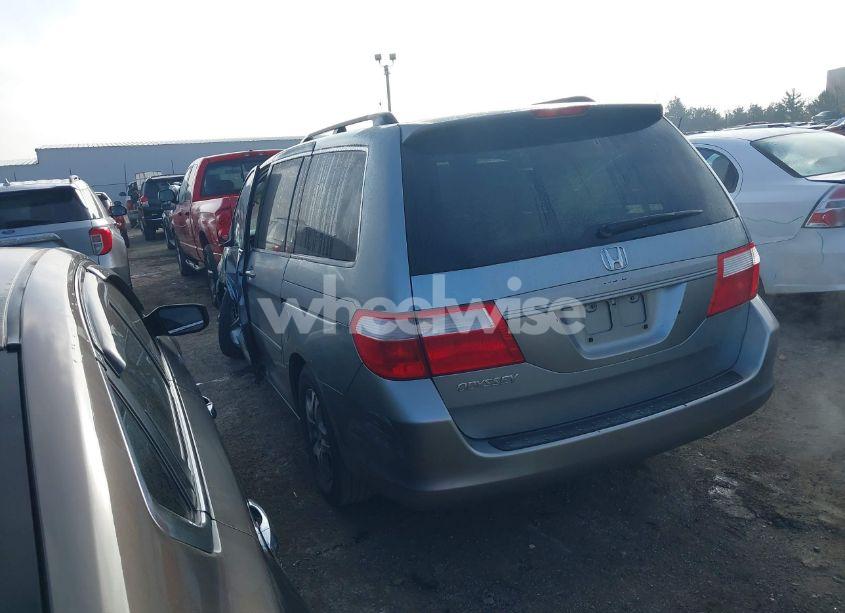 Photo 3 of 2006 Honda Odyssey EX (VIN 5FNRL38436B102541)
