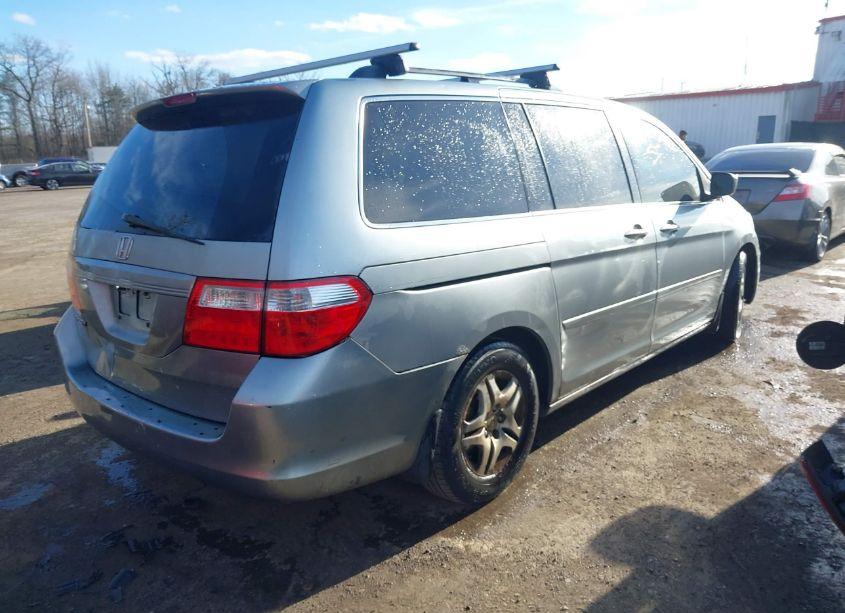 Photo 4 of 2007 Honda Odyssey EX (VIN 5FNRL38437B124069)