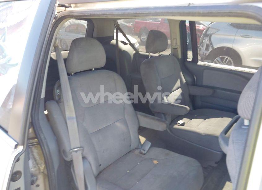 Photo 8 of 2007 Honda Odyssey EX (VIN 5FNRL38437B441110)