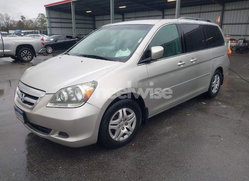 Photo 2 of 2007 Honda Odyssey EX (VIN 5FNRL38437B451300)