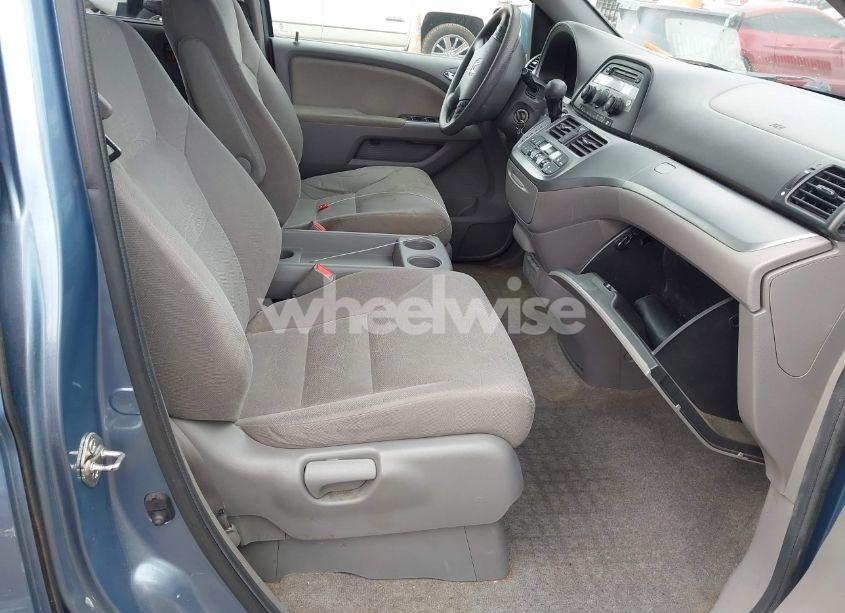 Photo 5 of 2009 Honda Odyssey EX (VIN 5FNRL38439B042006)
