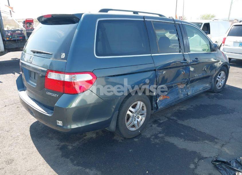 Photo 4 of 2005 Honda Odyssey EX (VIN 5FNRL38445B401096)