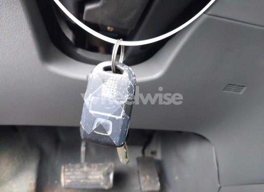 Photo 11 of 2005 Honda Odyssey EX (VIN 5FNRL38445B412759)