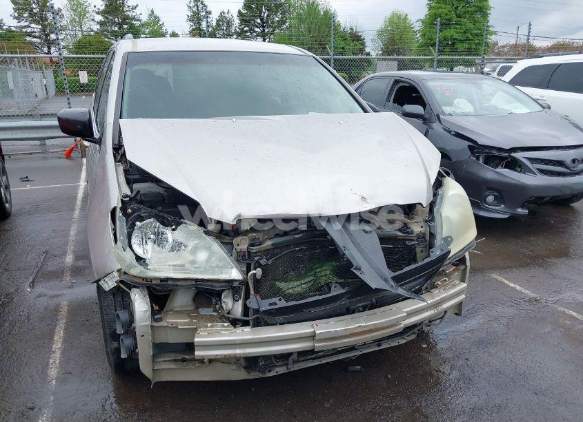 Photo 6 of 2005 Honda Odyssey EX (VIN 5FNRL38445B412759)