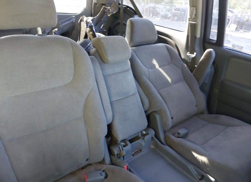 Photo 8 of 2006 Honda Odyssey EX (VIN 5FNRL38446B012167)