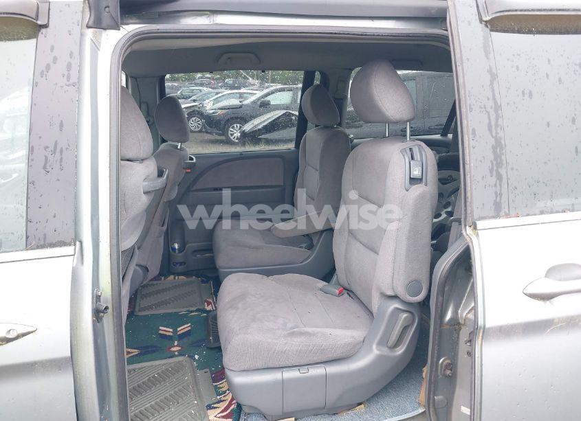Photo 8 of 2006 Honda Odyssey EX (VIN 5FNRL38446B080677)