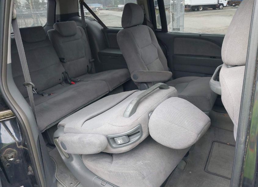 Photo 8 of 2006 Honda Odyssey EX (VIN 5FNRL38446B090478)