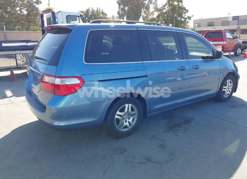 Photo 4 of 2007 Honda Odyssey EX (VIN 5FNRL38447B005270)