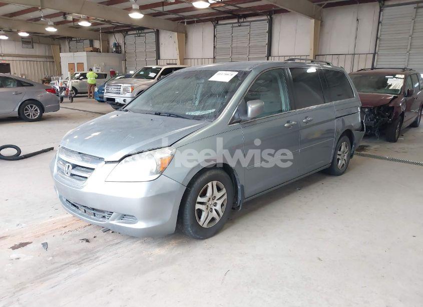 Photo 2 of 2007 Honda Odyssey EX (VIN 5FNRL38447B008766)