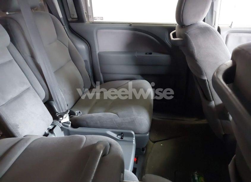 Photo 8 of 2007 Honda Odyssey EX (VIN 5FNRL38447B008766)