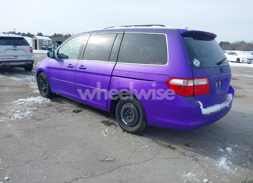 Photo 3 of 2007 Honda Odyssey EX (VIN 5FNRL38447B108222)
