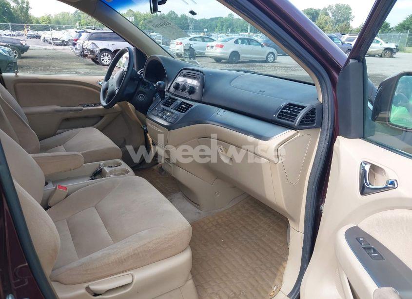 Photo 5 of 2007 Honda Odyssey EX (VIN 5FNRL38447B118071)