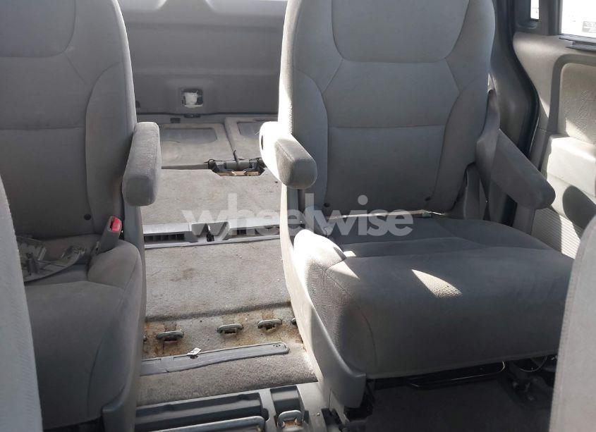 Photo 8 of 2008 Honda Odyssey EX (VIN 5FNRL38448B002256)