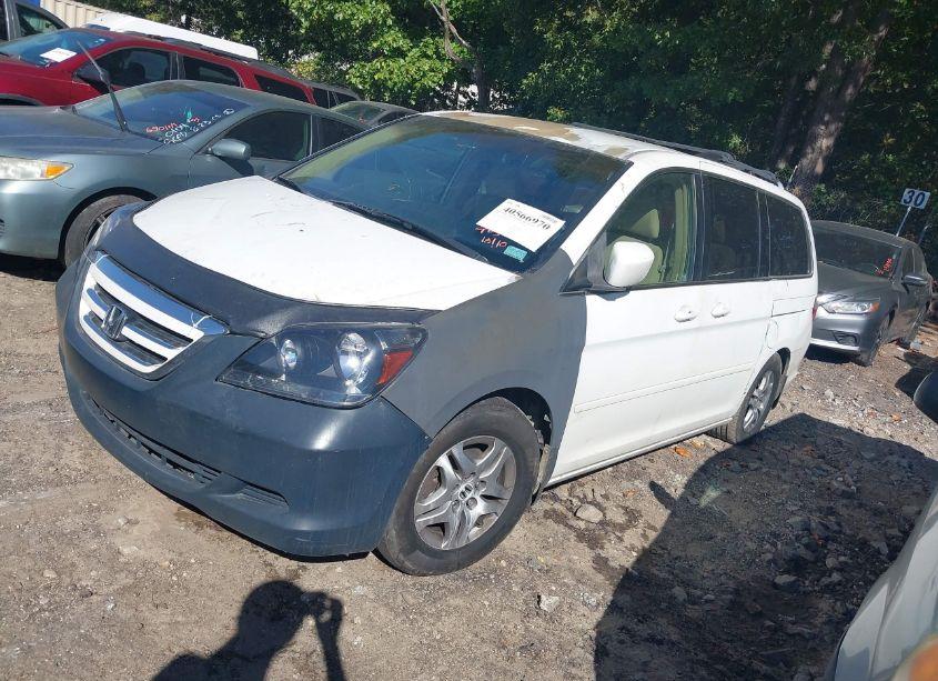 Photo 2 of 2005 Honda Odyssey EX (VIN 5FNRL38455B002858)