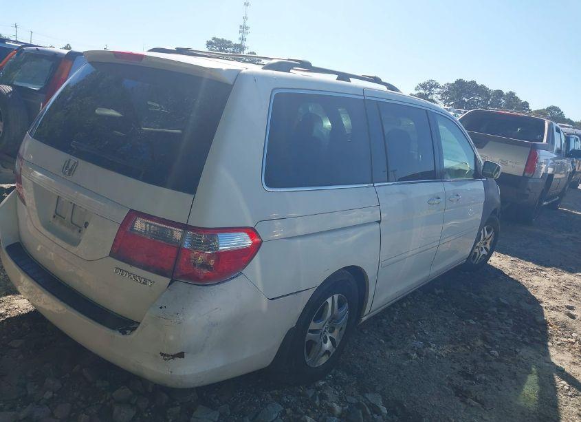 Photo 4 of 2005 Honda Odyssey EX (VIN 5FNRL38455B002858)