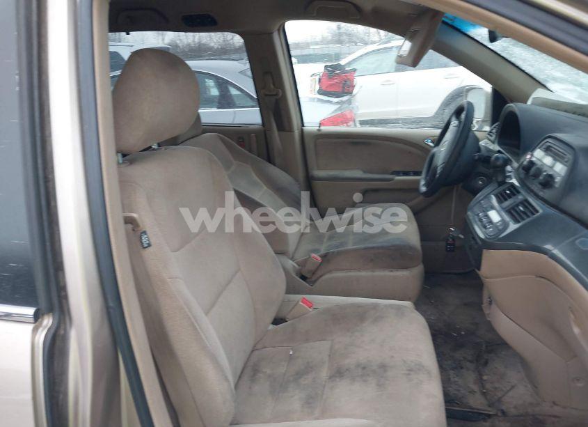 Photo 5 of 2005 Honda Odyssey EX (VIN 5FNRL38455B403116)