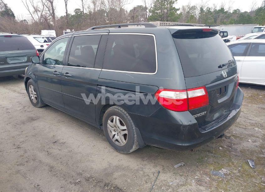 Photo 3 of 2006 Honda Odyssey EX (VIN 5FNRL38456B017684)