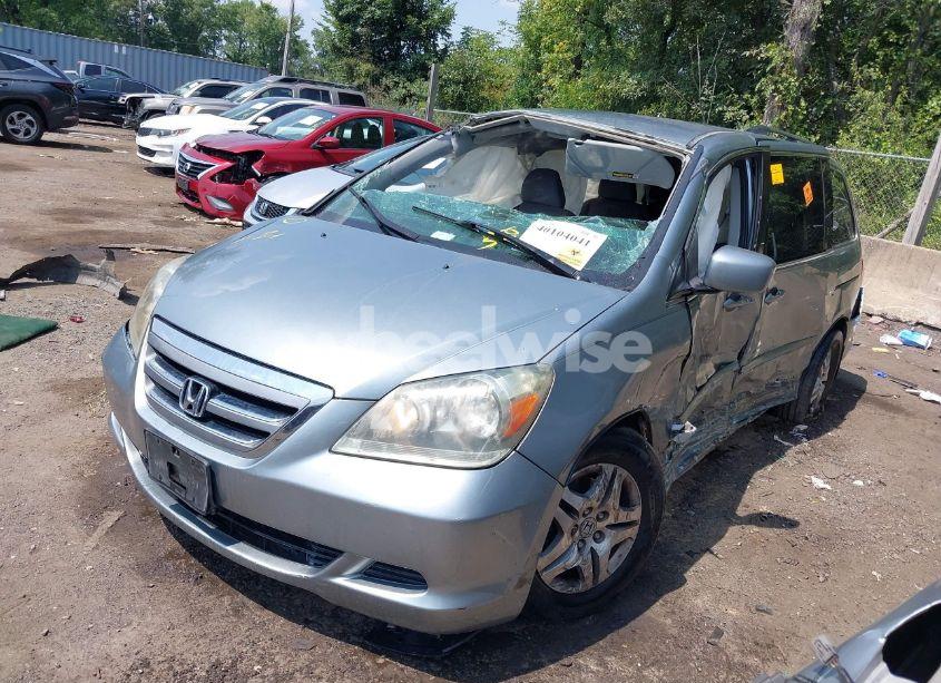 Photo 2 of 2007 Honda Odyssey EX (VIN 5FNRL38457B047012)
