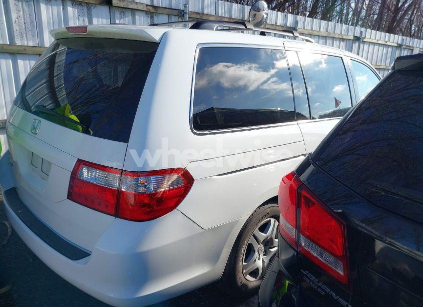 Photo 4 of 2007 Honda Odyssey EX (VIN 5FNRL38457B098686)