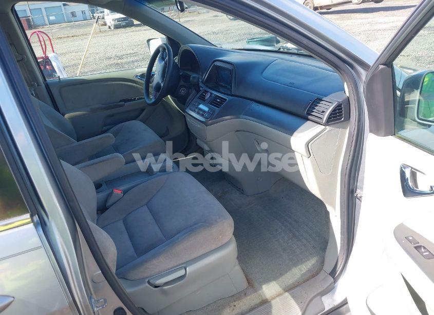 Photo 5 of 2007 Honda Odyssey EX (VIN 5FNRL38457B141956)