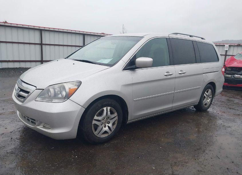 Photo 2 of 2007 Honda Odyssey EX (VIN 5FNRL38457B405225)