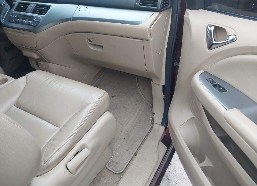 Photo 5 of 2008 Honda Odyssey EX (VIN 5FNRL38458B011614)