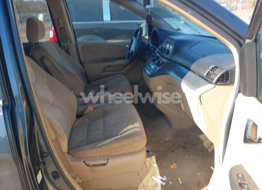 Photo 5 of 2005 Honda Odyssey EX (VIN 5FNRL38465B404047)