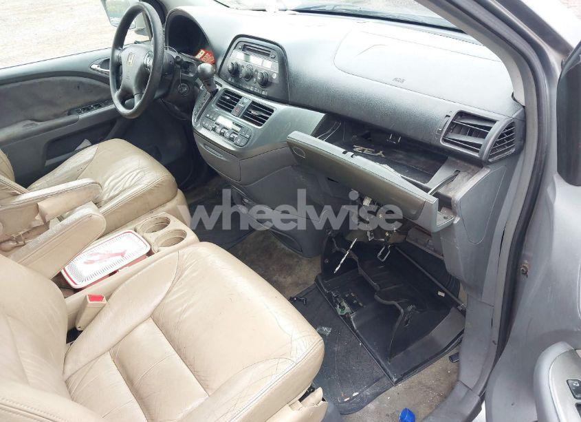 Photo 5 of 2006 Honda Odyssey EX (VIN 5FNRL38466B064187)