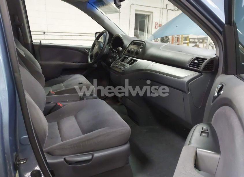 Photo 5 of 2006 Honda Odyssey EX (VIN 5FNRL38466B123206)
