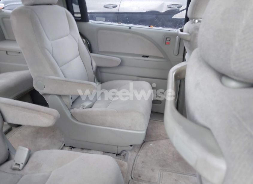 Photo 8 of 2006 Honda Odyssey EX (VIN 5FNRL38466B433405)