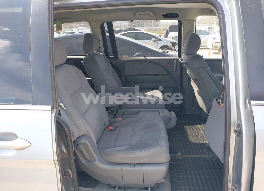 Photo 8 of 2007 Honda Odyssey EX (VIN 5FNRL38467B101305)