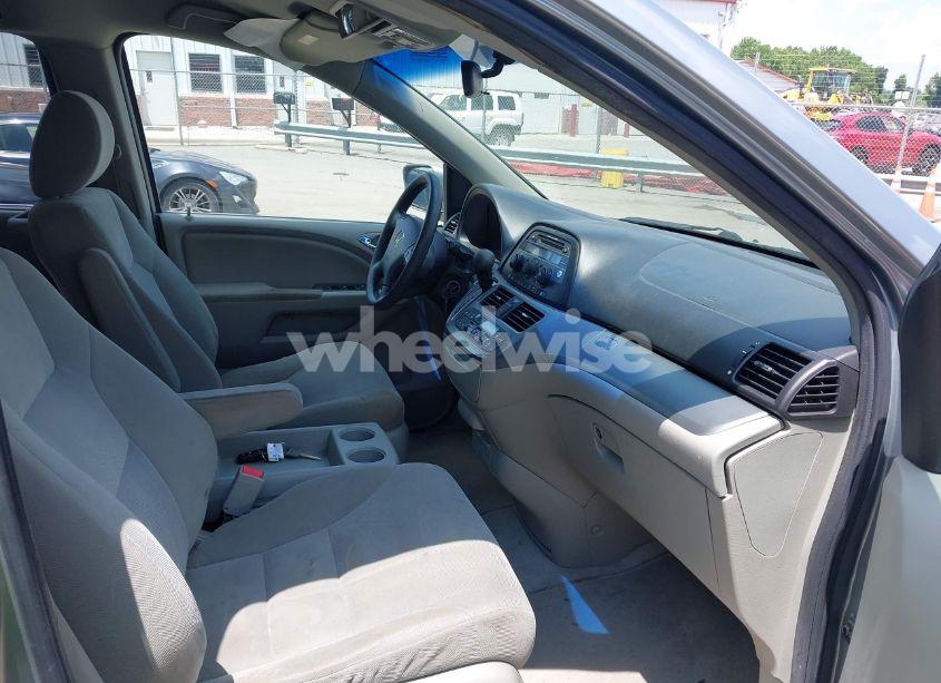 Photo 5 of 2008 Honda Odyssey EX (VIN 5FNRL38468B072731)