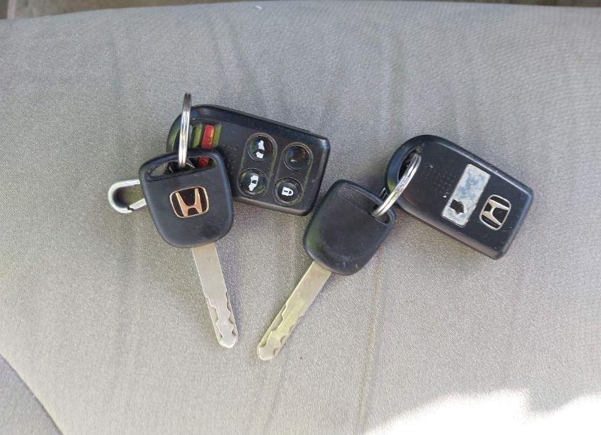 Photo 11 of 2005 Honda Odyssey EX (VIN 5FNRL38475B402470)