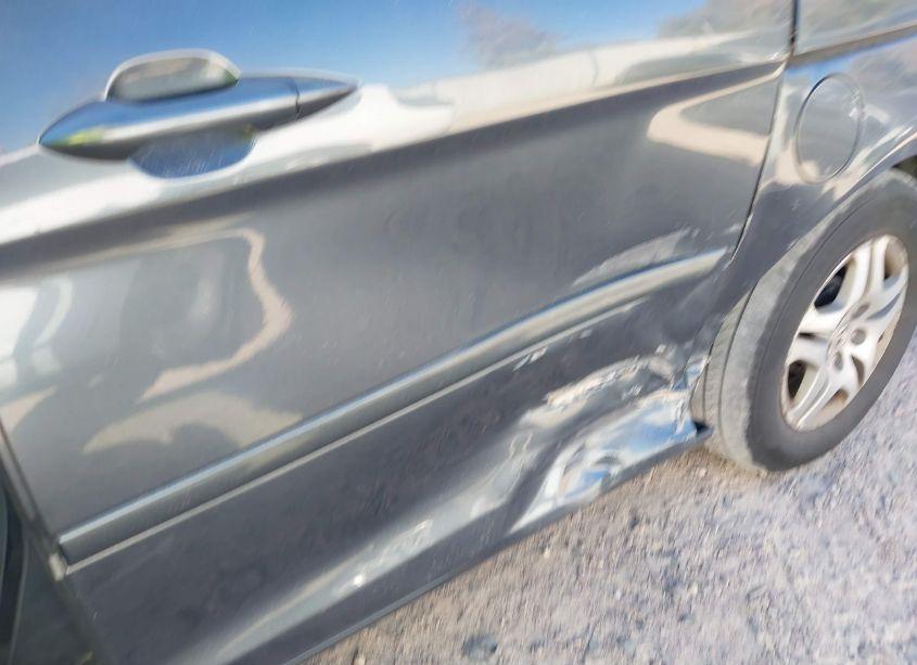 Photo 6 of 2005 Honda Odyssey EX (VIN 5FNRL38475B402470)