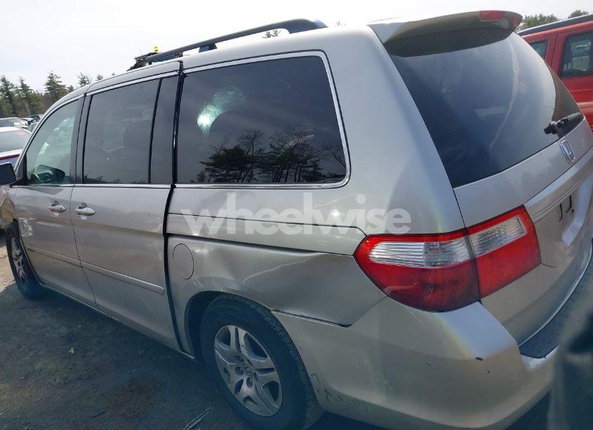 Photo 13 of 2005 Honda Odyssey EX (VIN 5FNRL38475B413078)