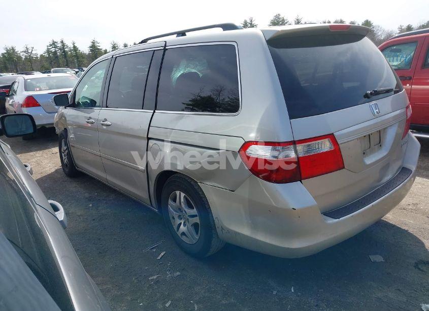 Photo 3 of 2005 Honda Odyssey EX (VIN 5FNRL38475B413078)