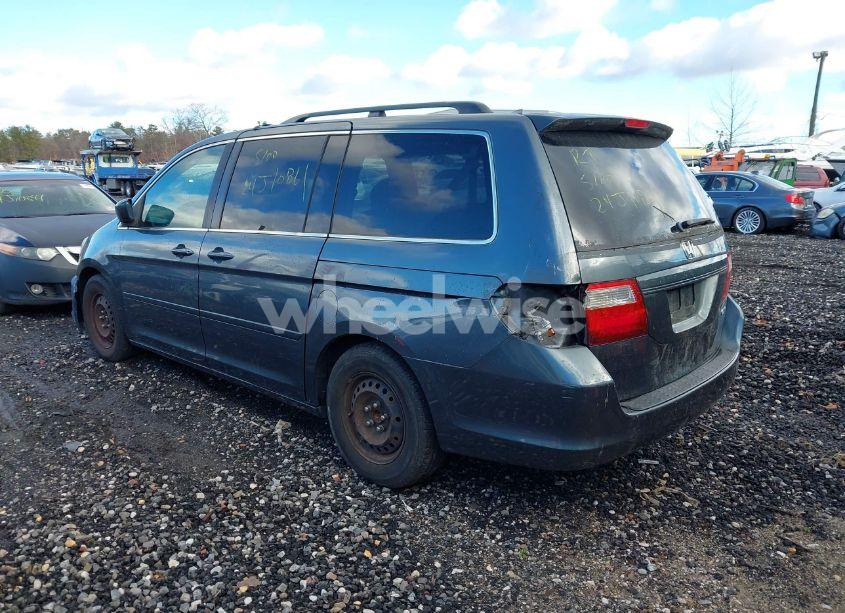 Photo 3 of 2005 Honda Odyssey EX (VIN 5FNRL38475B421066)