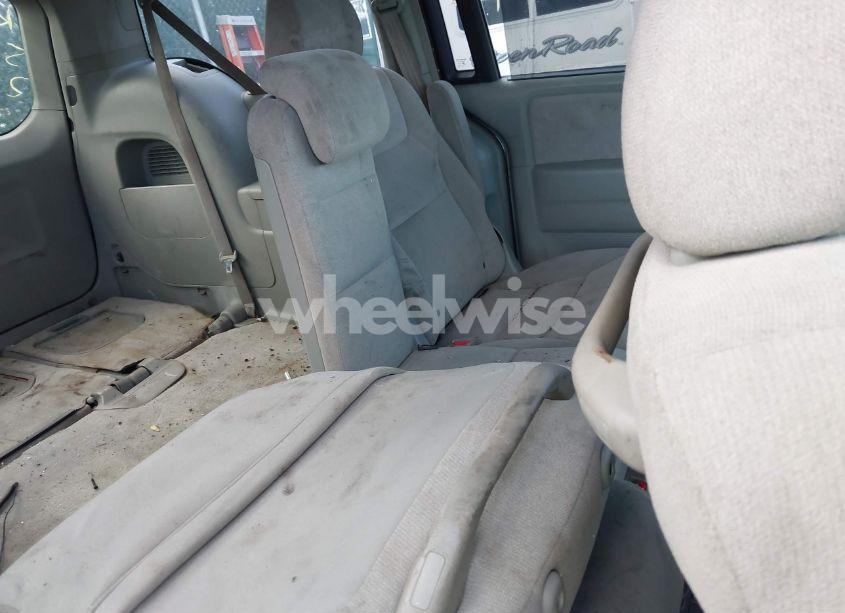 Photo 8 of 2005 Honda Odyssey EX (VIN 5FNRL38475B421066)