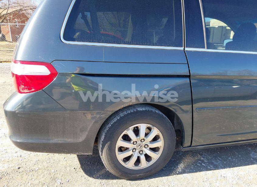 Photo 16 of 2006 Honda Odyssey EX (VIN 5FNRL38476B410389)