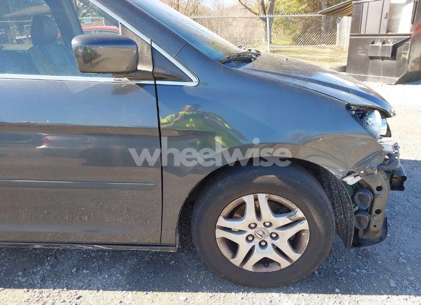 Photo 17 of 2006 Honda Odyssey EX (VIN 5FNRL38476B410389)