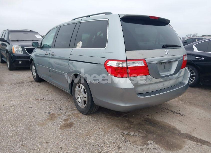 Photo 3 of 2007 Honda Odyssey EX (VIN 5FNRL38477B078214)